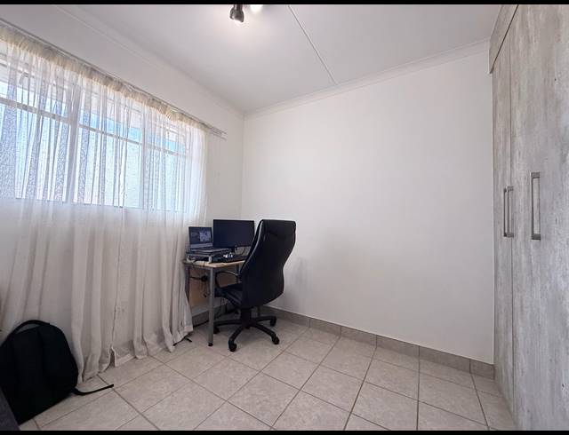 2 BEDROOM APARTMENT FOR SALE IN MONAVONI